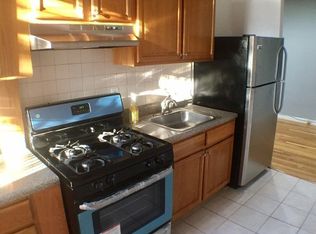 3112 42nd St APT 5, Astoria, NY 11103