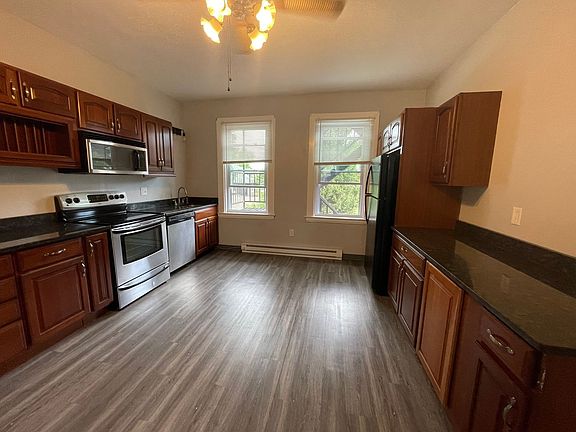 4th image of 130 S Bryant Ave Floor 2