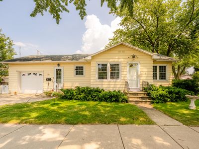 1911 Lakeview Ave, Saint Joseph, MI, 49085