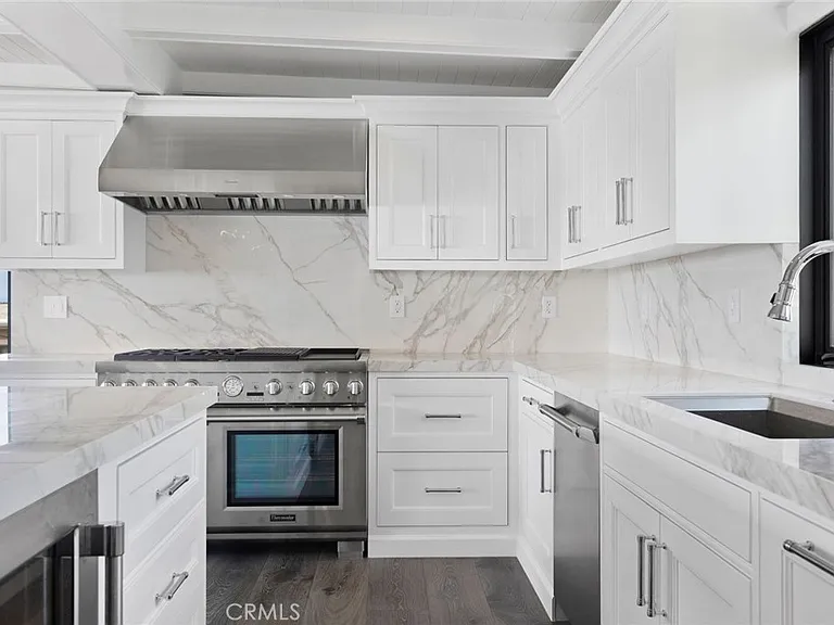 511 Bayview Dr — Photo 13