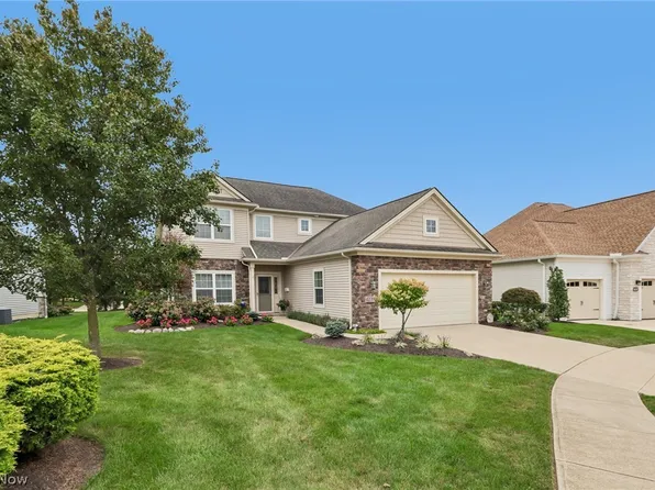 4239 Saint Annes Ct, Avon, OH 44011