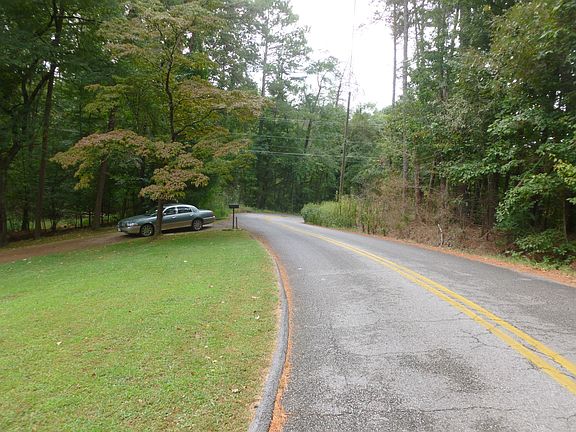 3rd image of 1922 Wisteria Dr