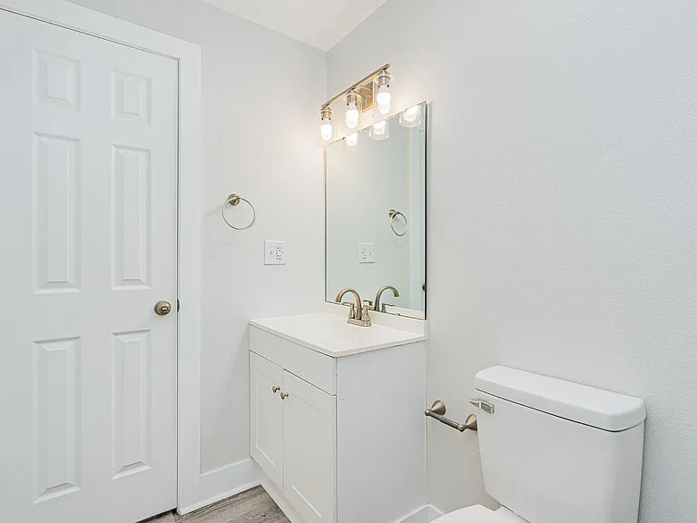 1707 Evergreen St — Photo 21