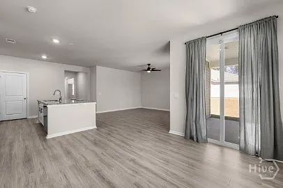 84 Woodford Reserve Dr — Photo 28