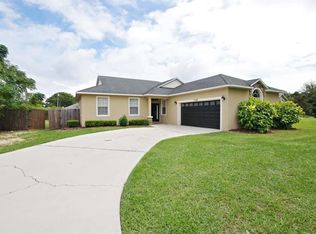 35746 Lakewood Dr, Leesburg, FL 34788