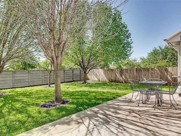 6021 Almelo Dr — Photo 22