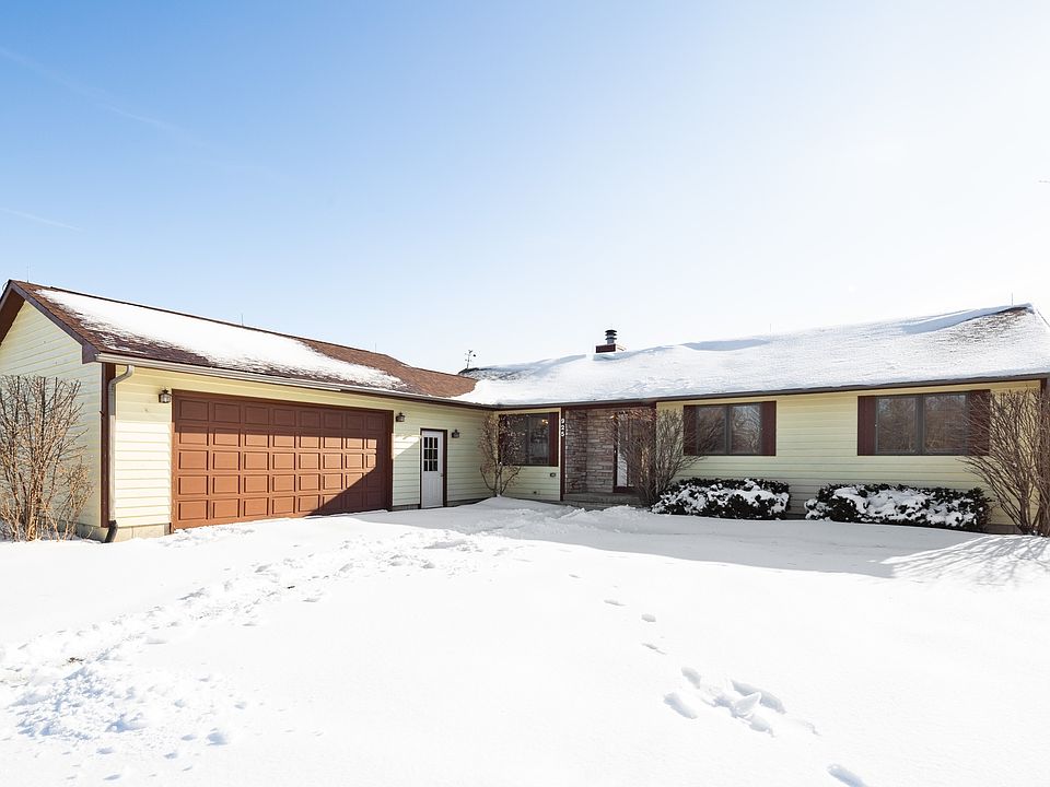 1st image of 925 Amber Ln