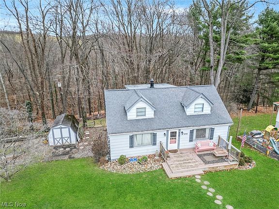 5th image of 925 Overlook Dr