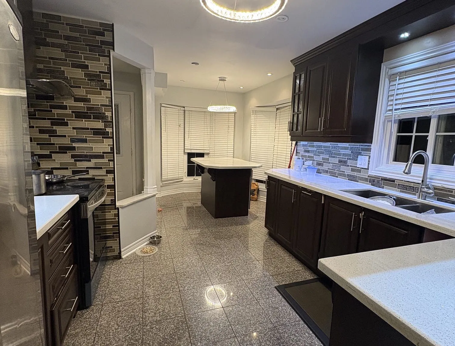 4 bed, $3,300 — Photo 3