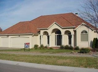 645 NE Rushbrook Dr, Lees Summit, MO 64064