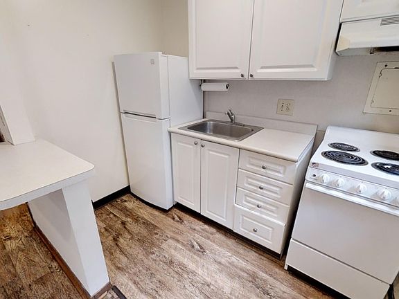3rd image of 120 E 13th Ave #B