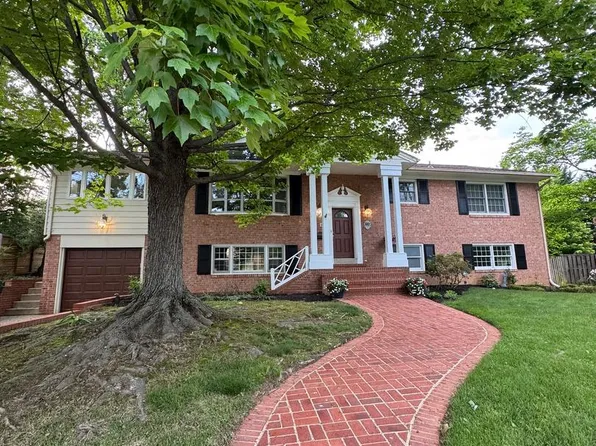7514 Salem Rd, Falls Church, VA 22043