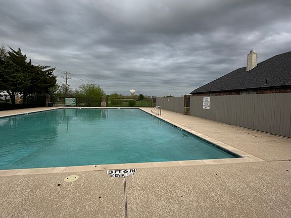 Community pool