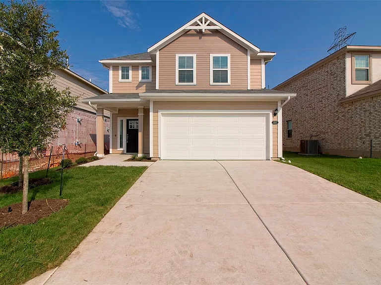 6501 Wolf Pack Dr — Photo 1