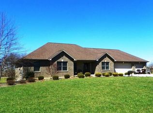 2136 Deer Run Dr, West Harrison, IN 47060