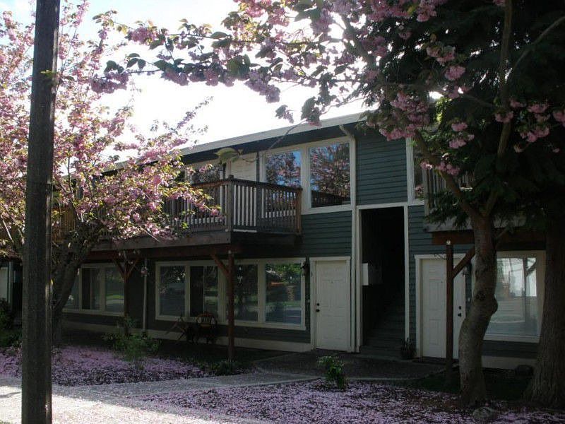 1st image of 422 N L St #22-7