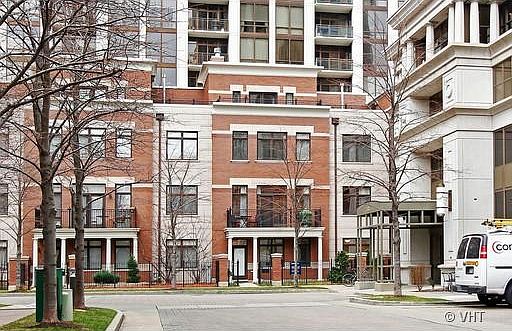 1st image of 233 E 13th St #Gu143