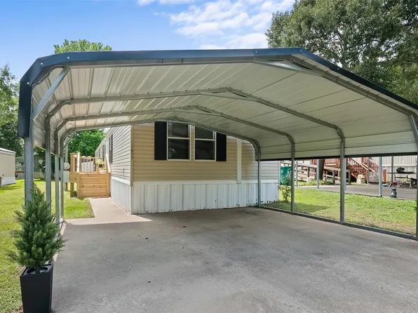 13053 Oak Manor Ct, Willis, TX 77318