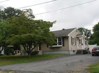 4 Yvette St, Worcester, MA 01604