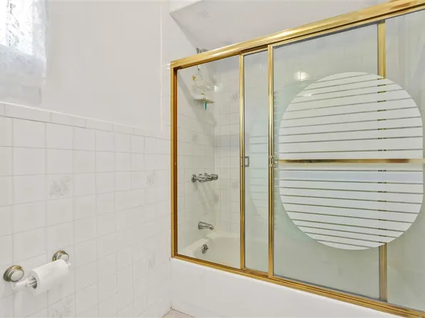 109-30 128th Street image 16 of 34