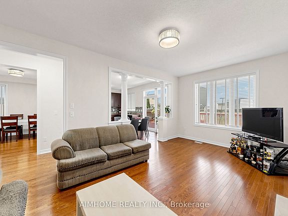 5th image of 6 Valerian St