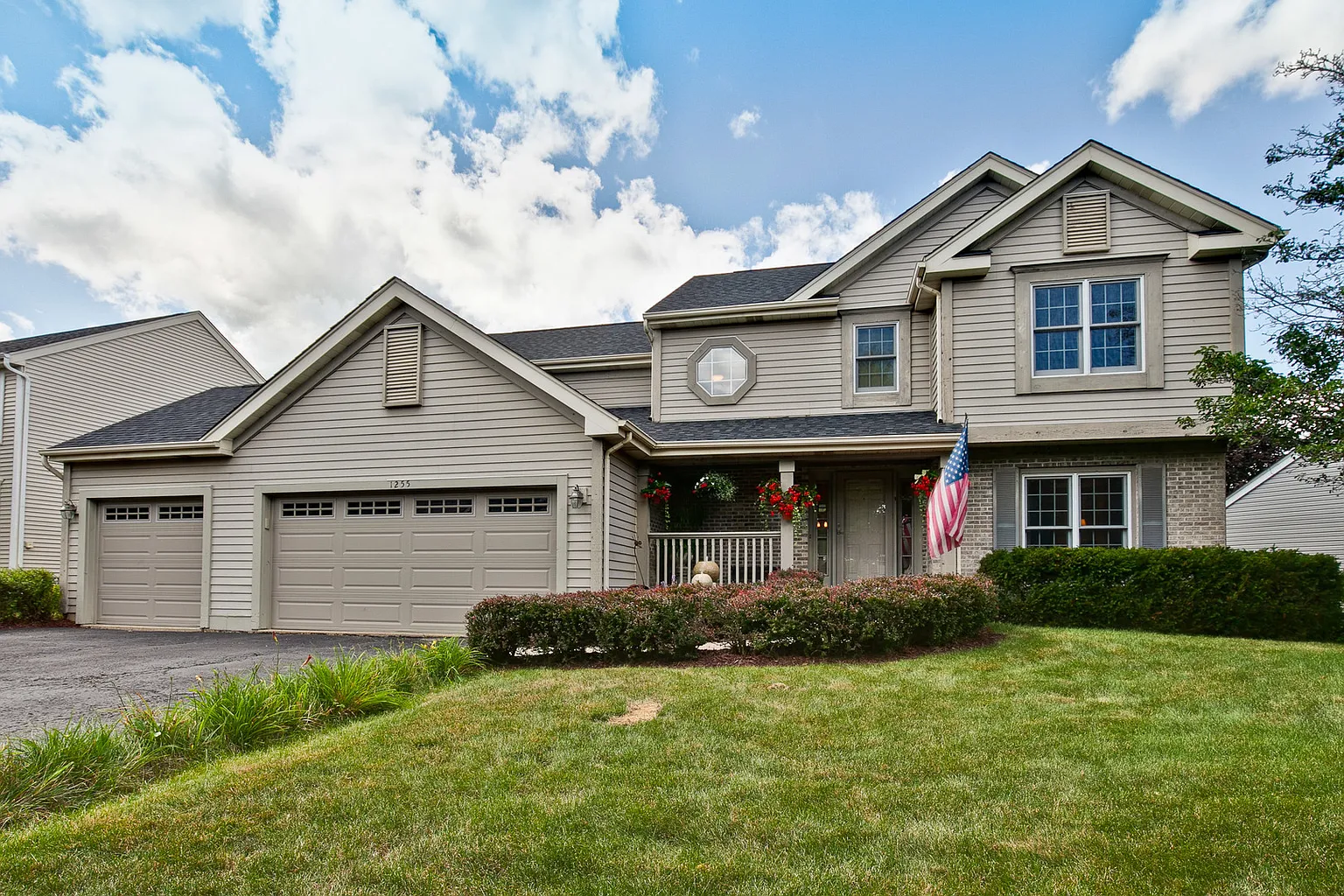 1255 Meadowlark Ln photo 1