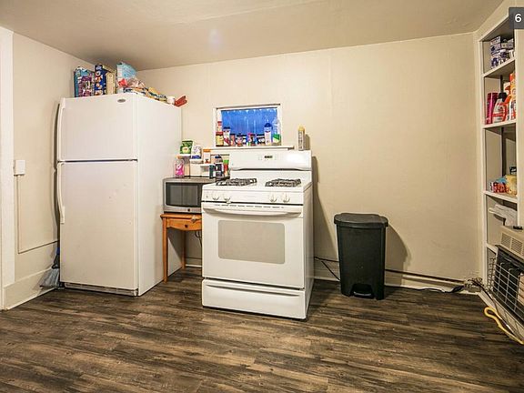 4th image of 221 1/2 10th St