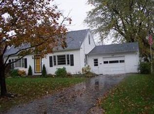 26 Holmes Pl, Fredonia, NY
