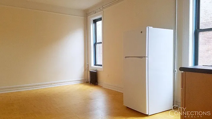 Rented by City Connections Realty | media 5