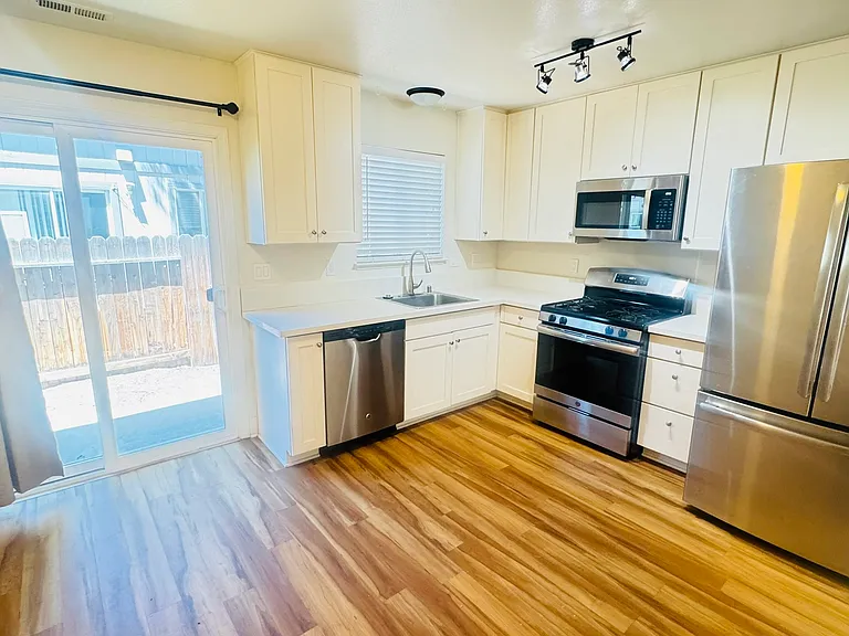 3945 Pheasant Dr #2 — Photo 9