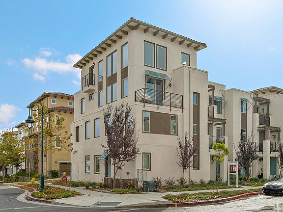 2nd image of 3086 Manuel St Unit 2
