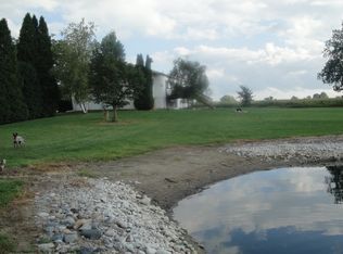 1253 Cochrane Rd APT D, Berlin, MI 48002