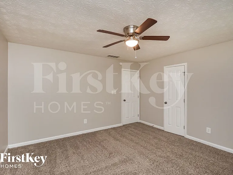 2826 Bay Leaf Dr SE — Photo 8