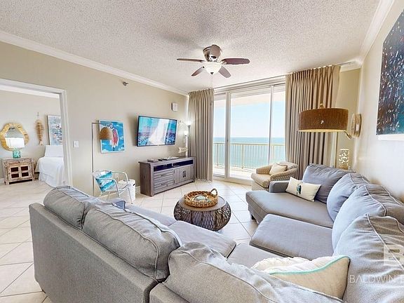 4th image of 527 Beach Club Trl APT D1504