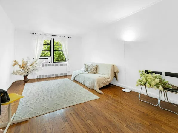 205 West 95th Street image 1 of 6