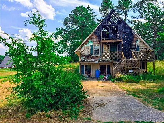 3rd image of 231 Airline Dr