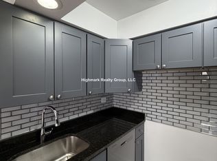 6830 N Sheridan Rd #251A, Chicago, IL 60626