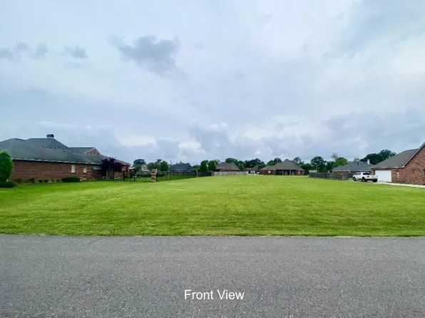 Bear Creek Cir #63, Breaux Bridge, LA 70517