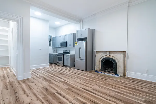 Rented by Julianna Realty Corp | media 16