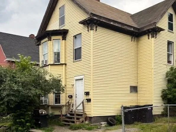 24 George Street, Bangor, ME 04401