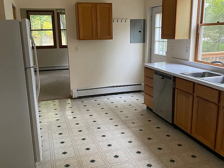 1325 Park Row St #B — Photo 4