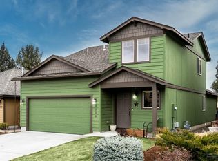 3228 NE Sandalwood Dr, Bend, OR 97701