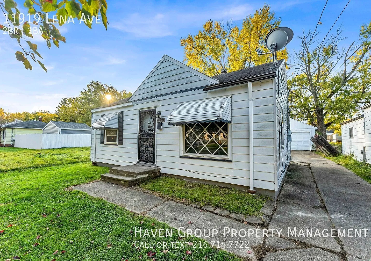 11919 Lena Ave, Cleveland, OH 44135 - Spacious 2-bed 1-bath single-family home! — Photo 2