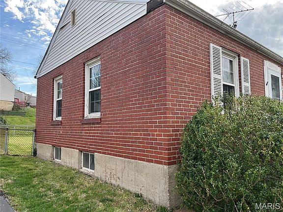 3rd image of 10262 Breckenridge Rd