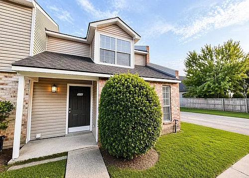 6212 Stumberg Ln #308 Photo 1