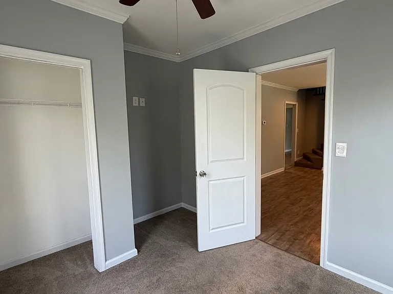 7950 Quarterfield Rd — Photo 16