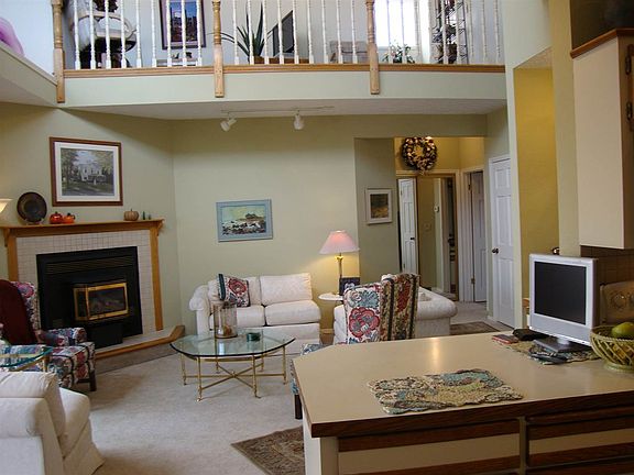 4th image of 1508 E Cambridge Ln