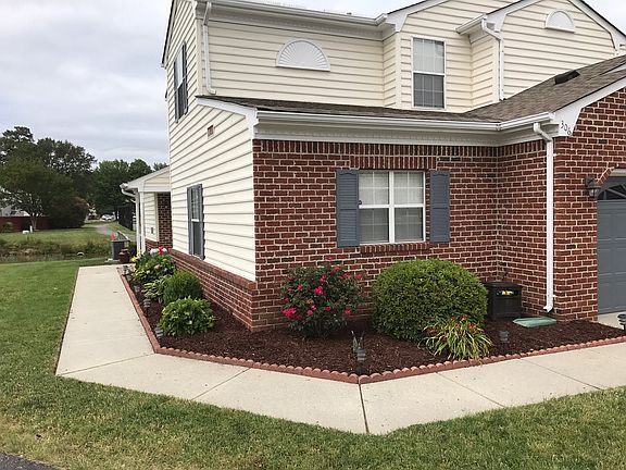 2nd image of 306 Linden Ct