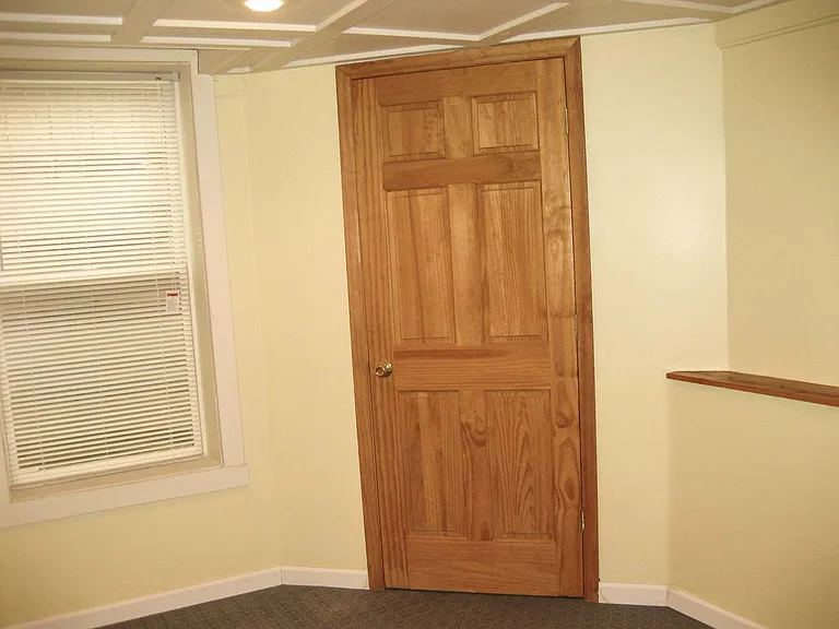 501B S Highland Ave — Photo 7