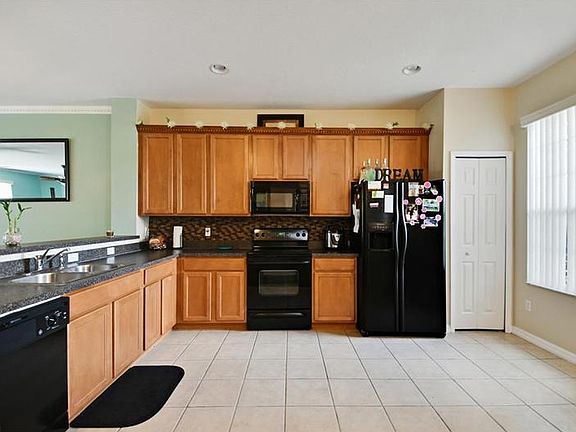 5th image of 14464 Clarkson Dr